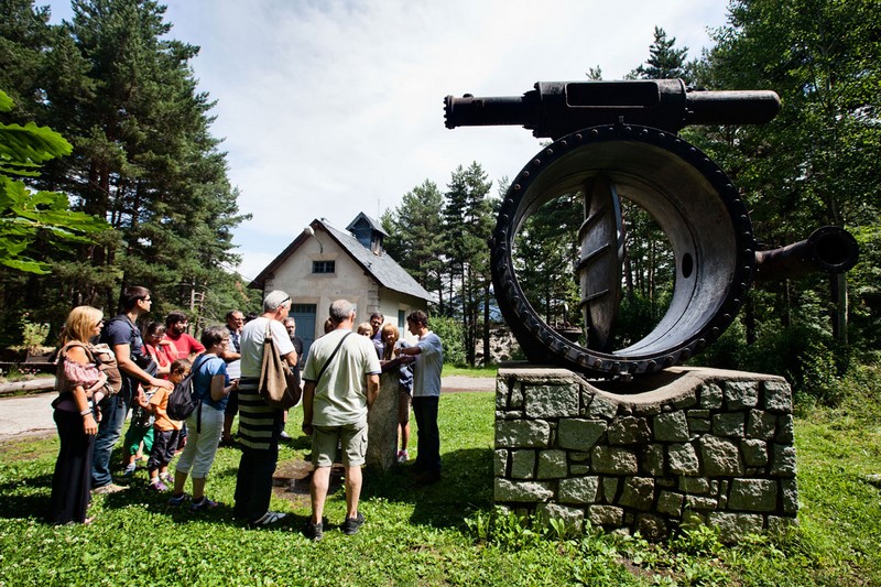 Visita guiada al camí hidroelèctric d'Engolasters / FEDA