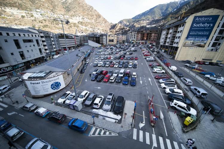 Aparcament públic d'Andorra / Commons