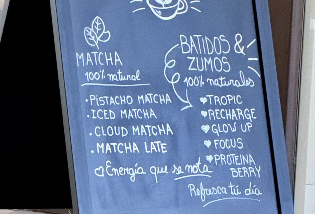 Imatge de la retolació en castellà i anglès /Andorra Denúncia