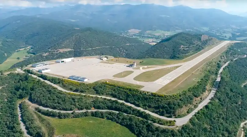Aeroport de la Seu / Andorra Bussiness
