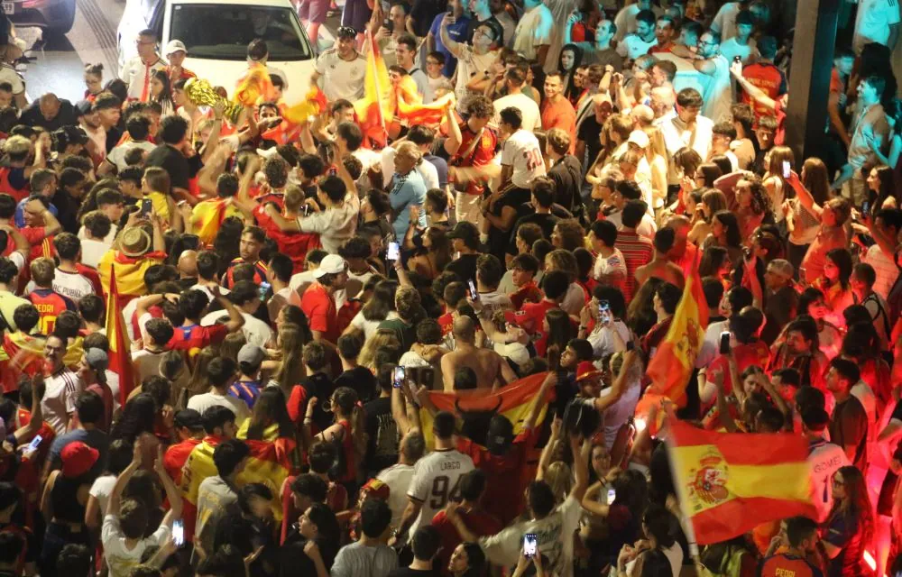 Residents espanyols a Andorra celebren el triomf al Mundial / Google