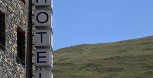 Hotel a Andorra / Arxiu