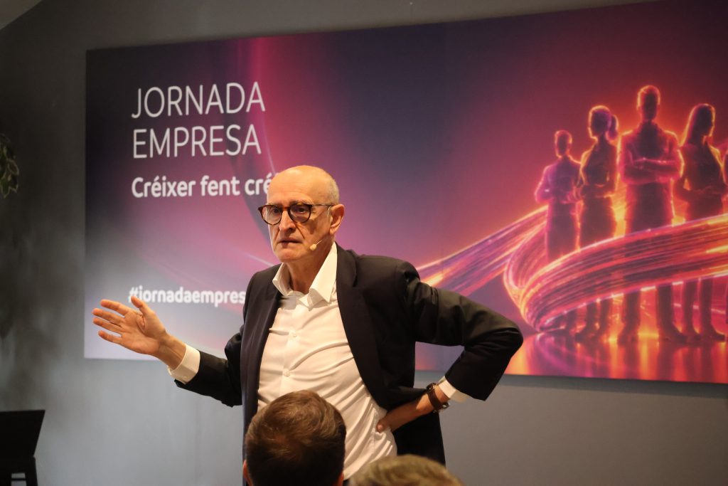 El vicepresident de Marlex, Xavier Marcet, durant la seva conferència. / ANA